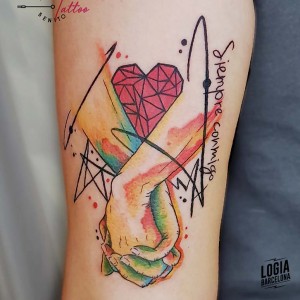 tatuaje_brazo_manos_corazon_logiabarcelona_damaris_benito